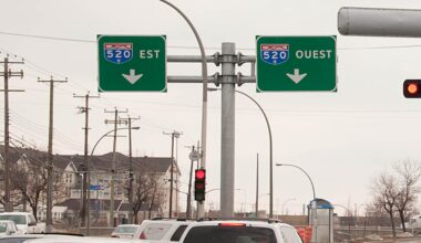 Signs for Highway 520