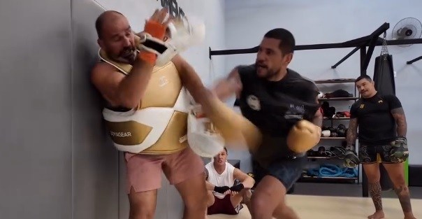 Video: Alex Pereira shows off terrifying heavyweight power ahead of UFC White House