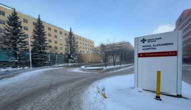 Patient recalls stabbing at downtown Edmonton hospital ER