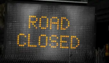 ROAD CLOSURE: 2-vehicle crash sends 1 person to hospital in Mississauga