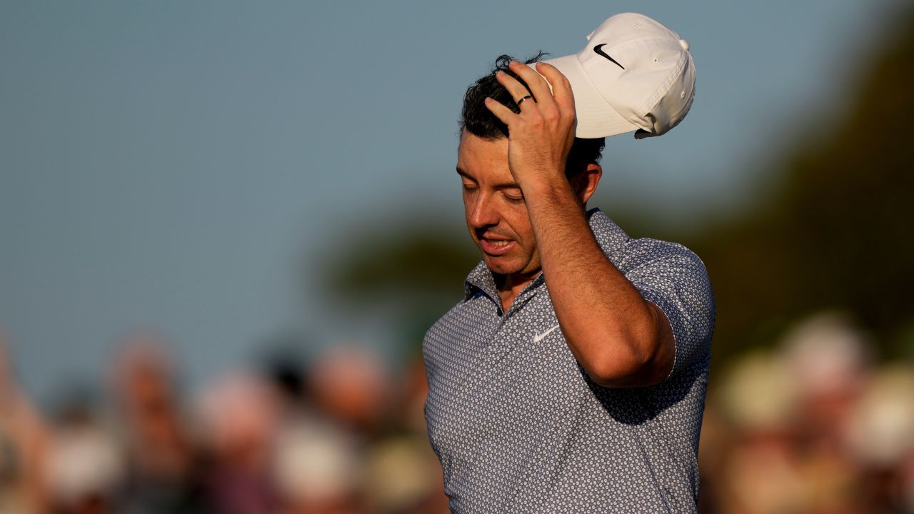 McIlroy's backslide sets up another dramatic final round at Masters