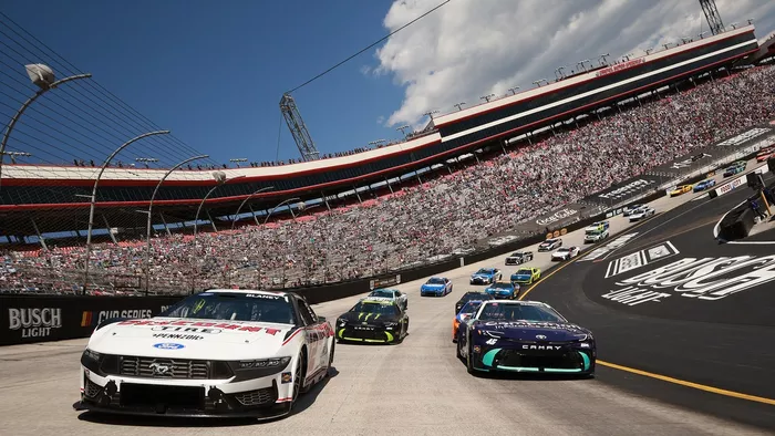 Ryan Blaney, Team Penske, Tyler Reddick, 23XI Racing