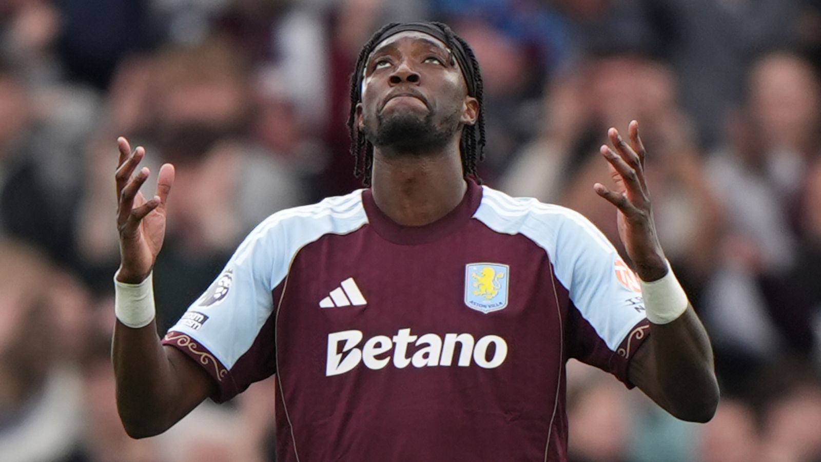 Aston Villa 4-3 Sunderland: Tammy Abraham strikes in final moments after Villa stunned by two-goal collapse | Football News