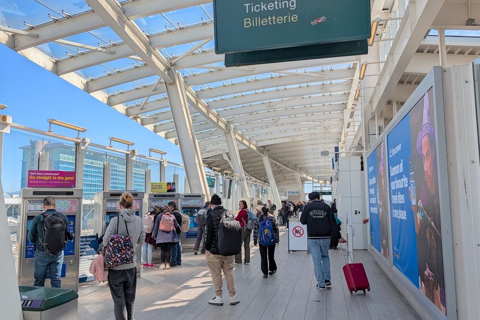 skytrain canada line yvr airport station