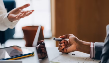 ‘By then, the damage is already done.’ 5 signs you might miss that it’s time to fire your financial adviser