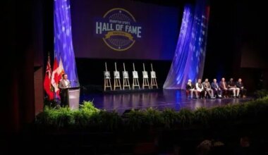Former Toronto Maple Leaf Kris Newbury being added to sports hall of fame in Brampton
