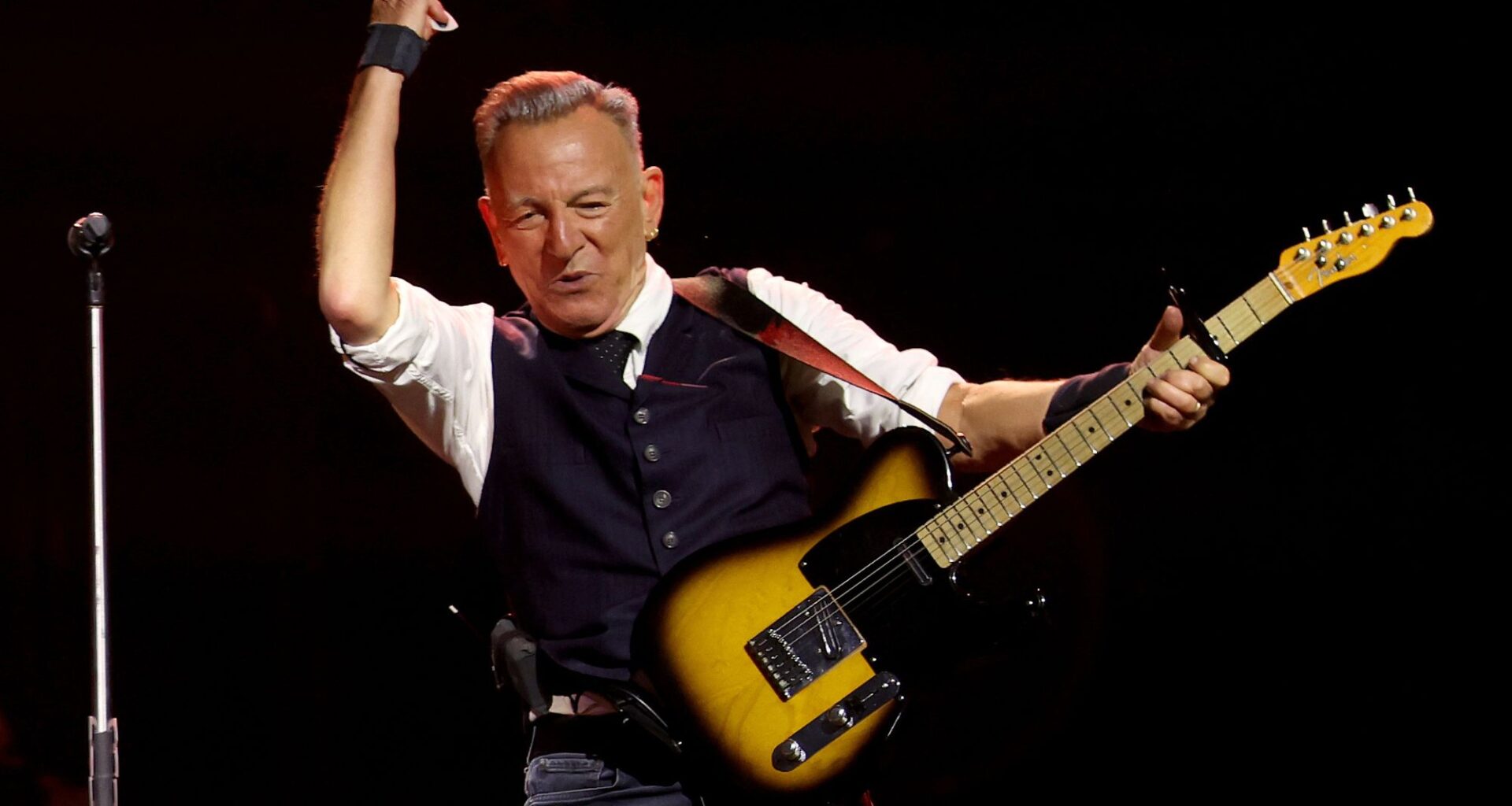 Bruce Springsteen makes powerful statement after assassination attempt on Donald Trump