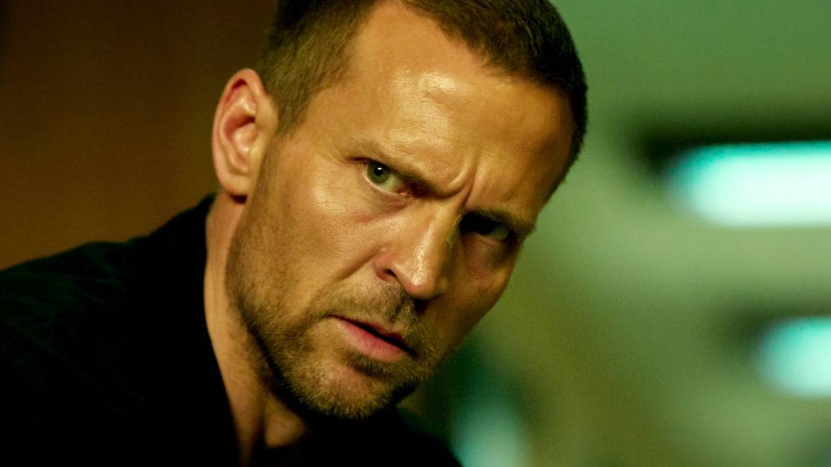 Netflix’s 9-Part Crime Thriller Is Officially Taking Over the World