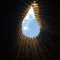 © Bruder Klaus Kapelle, Dietmar Rabich, Wikimedia Commons (CC BY-SA) The Alchemy of Mass: Peter Zumthor and the Perception of Lightness - Image 2 of 21