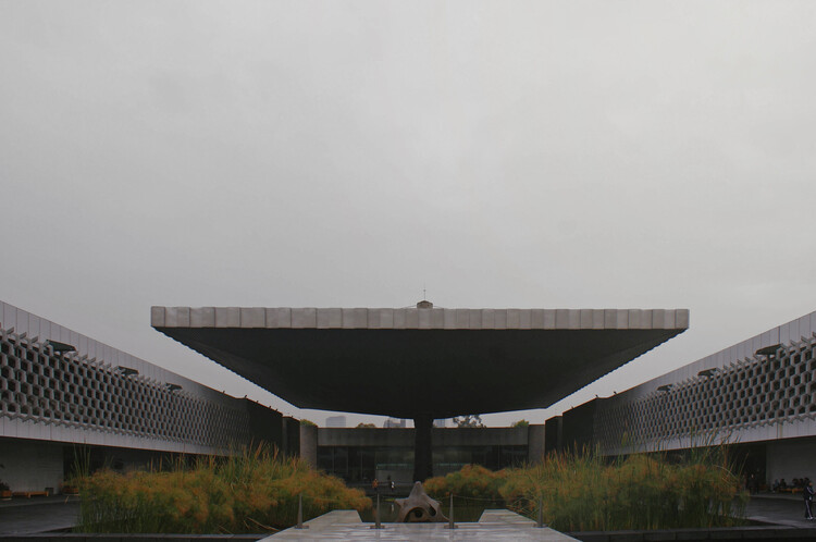 The Illusion of Lightness: Designing Civic Voids for Public Life - Image 16 of 16