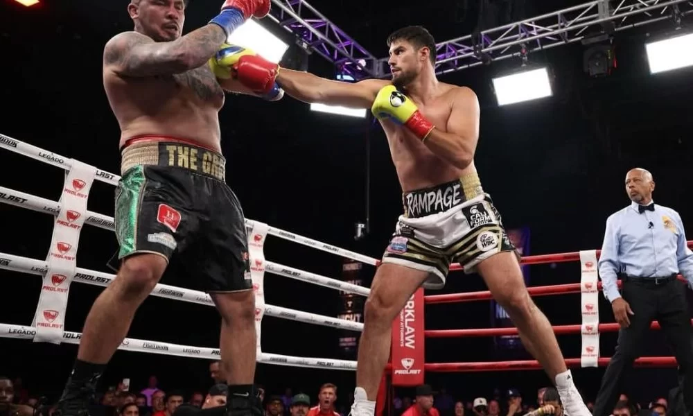 Novytskyi-Headlines-Action-Packed-Card-at-Sold-Out-Thunder-Studios.jpg