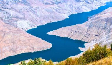 Three Oceans' Worth Of Water Found Deep Inside Earth