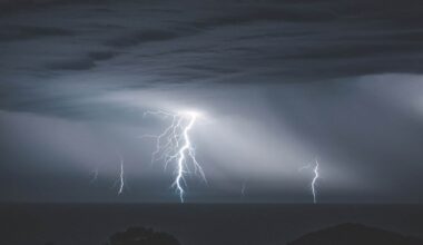 Storm hits Toronto and southern Ontario as flooding risk rising fast