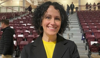 Tourism Minister Pens Letter to People Magazine Over 'Frozen Island' Headline