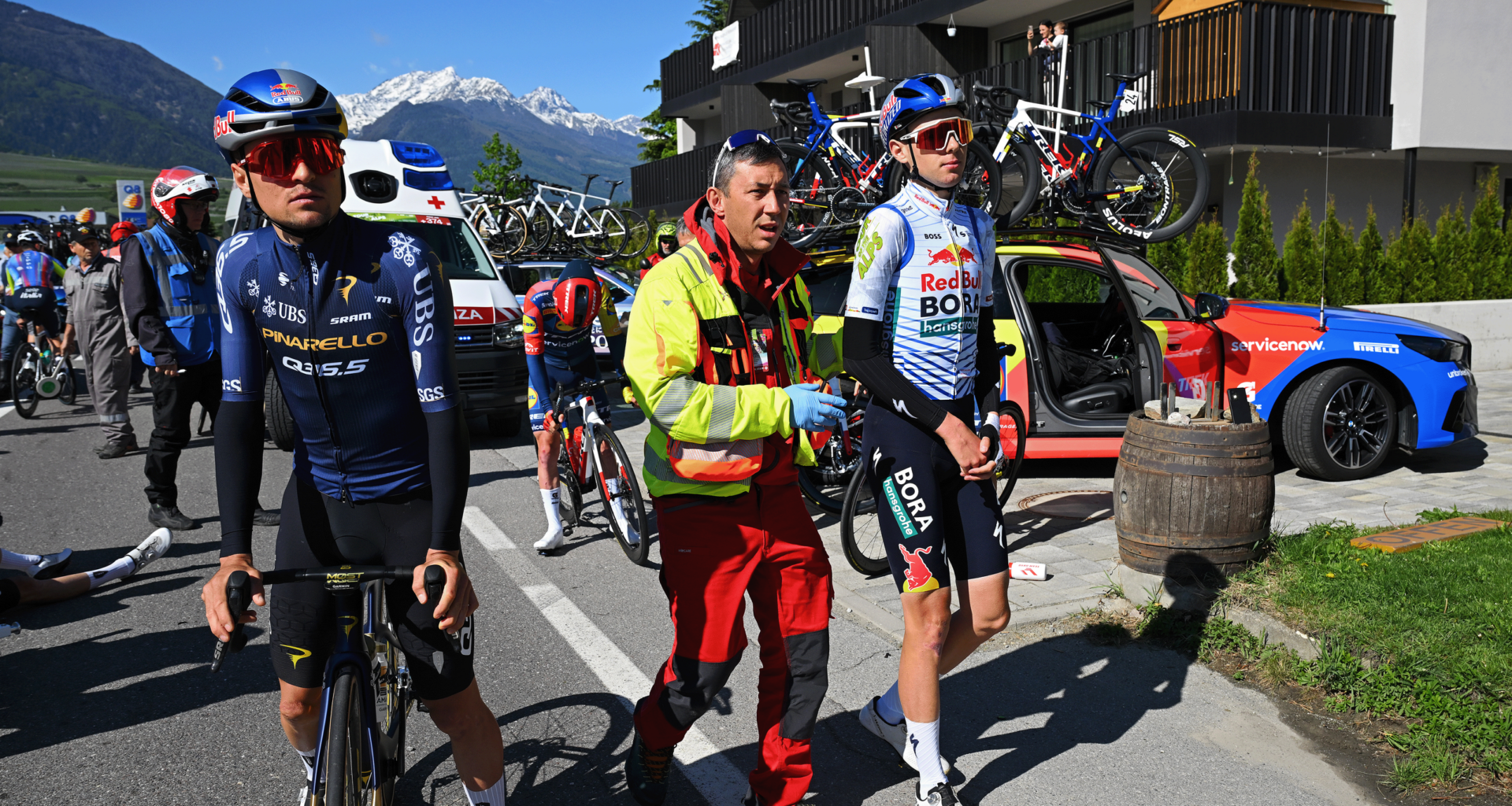 Early mass crash causes race neutralisation, forces several riders to abandon on stage 3 of Tour of the Alps