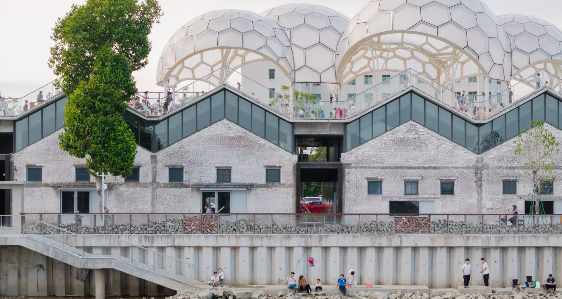 Renovation Design of Yongping Warehouses / Atelier cnS