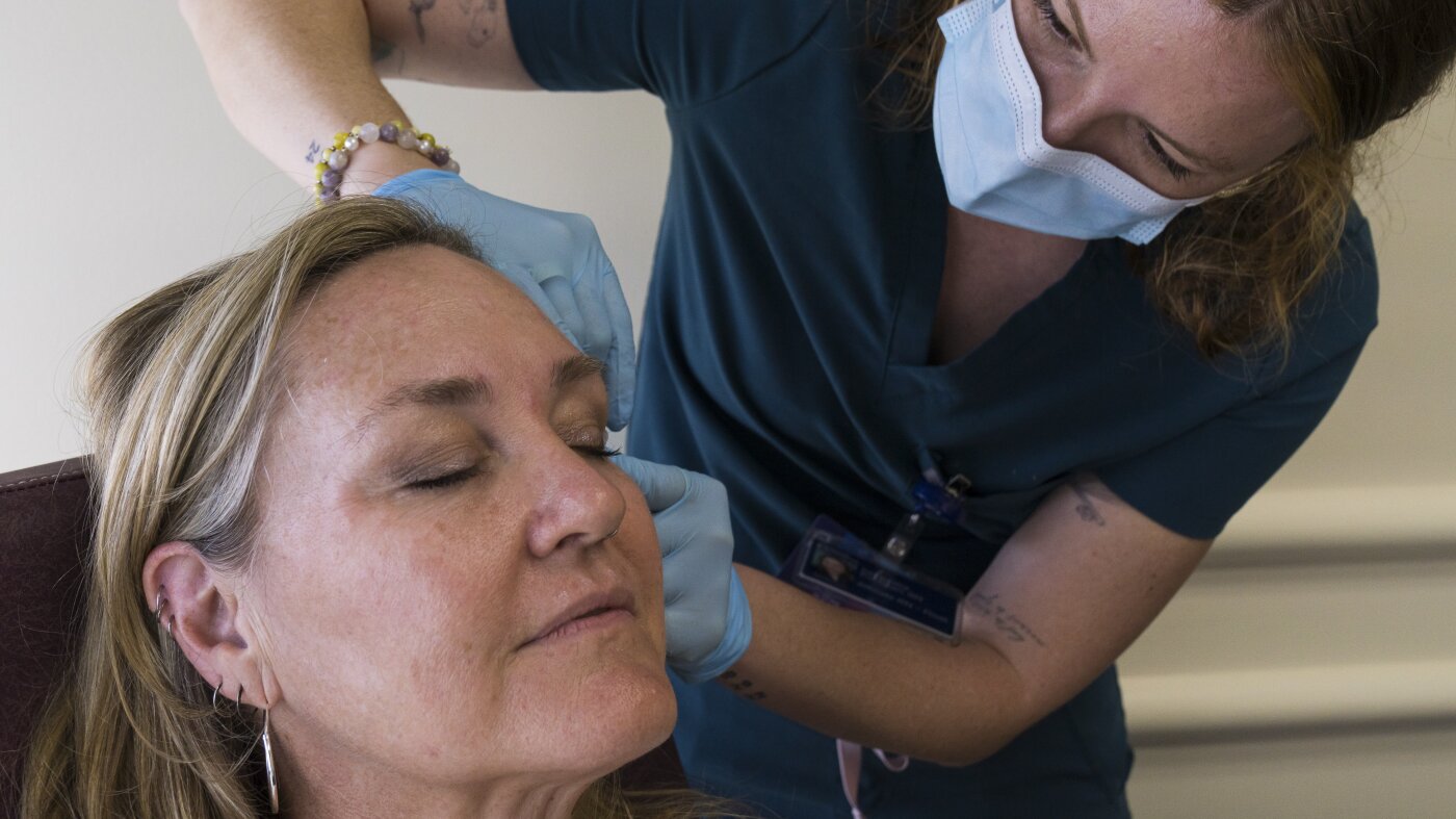 Planned Parenthood is turning to services like Botox to stay afloat : NPR