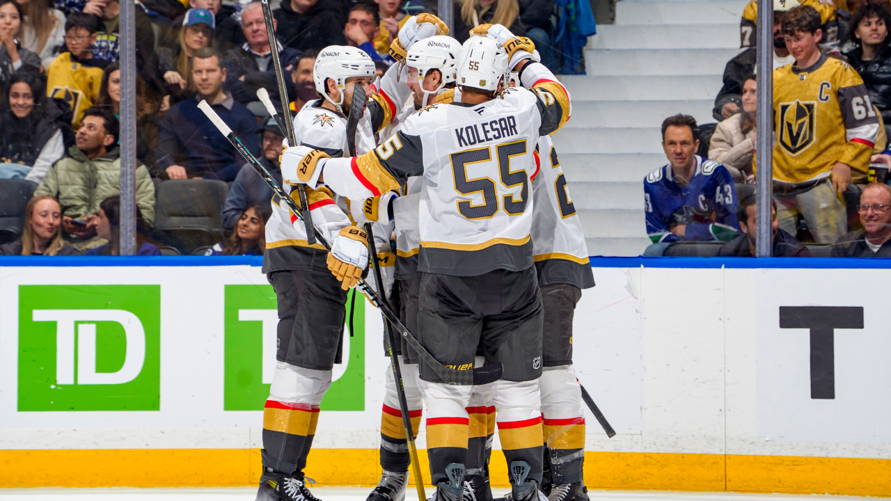 Golden Knights edge Canucks, pull into tie for Pacific lead