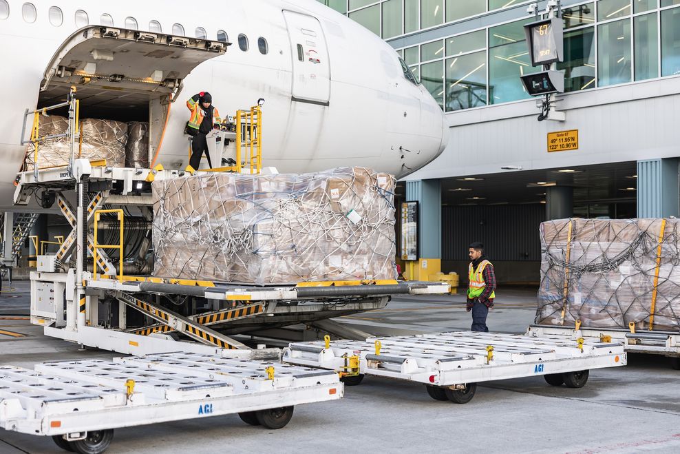vancouver international airport yvr cargo