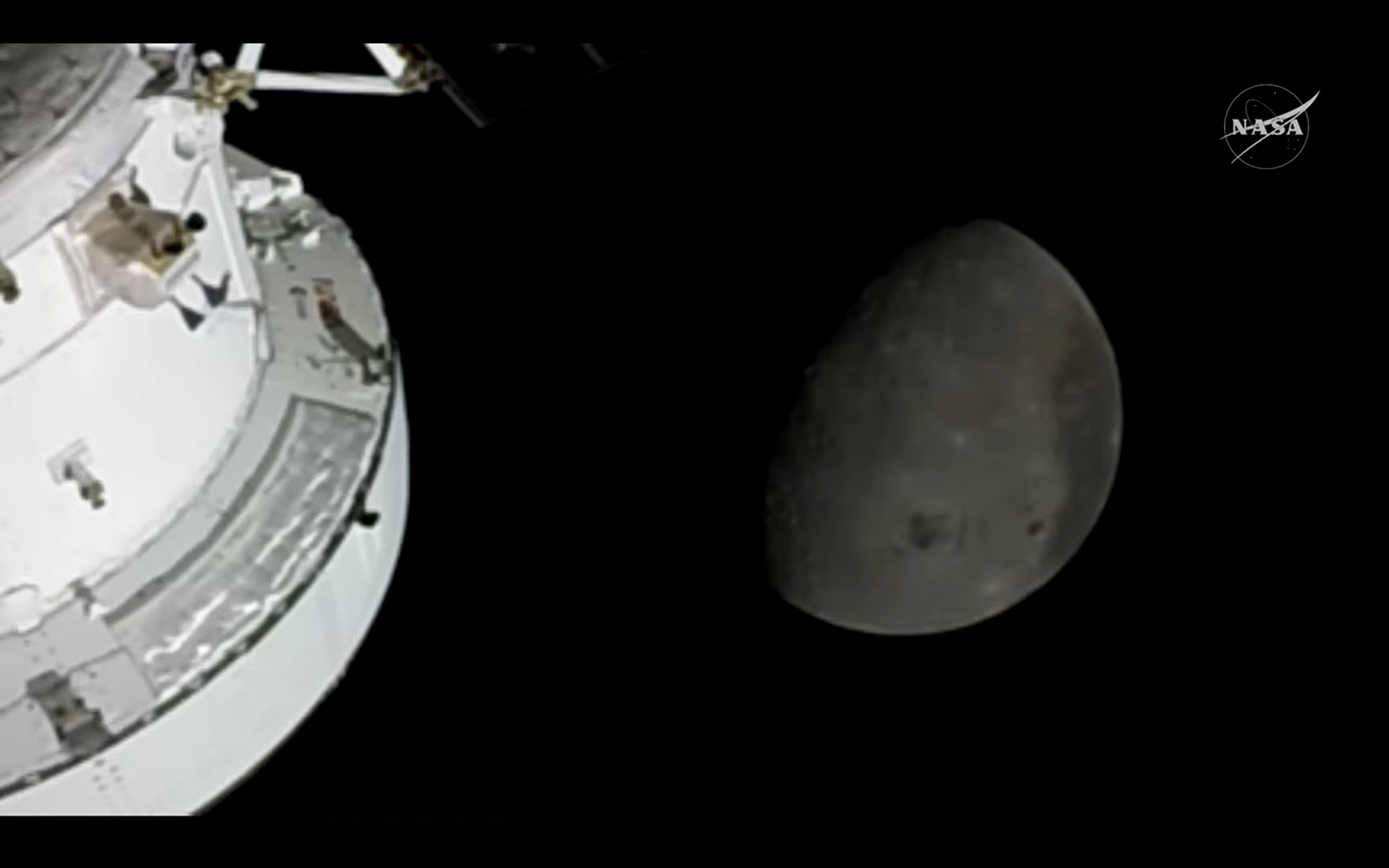 artemis 2 moon flyby approach at 4:21 pm ET 7,370 miles from moon, 251 139 miles form Earth