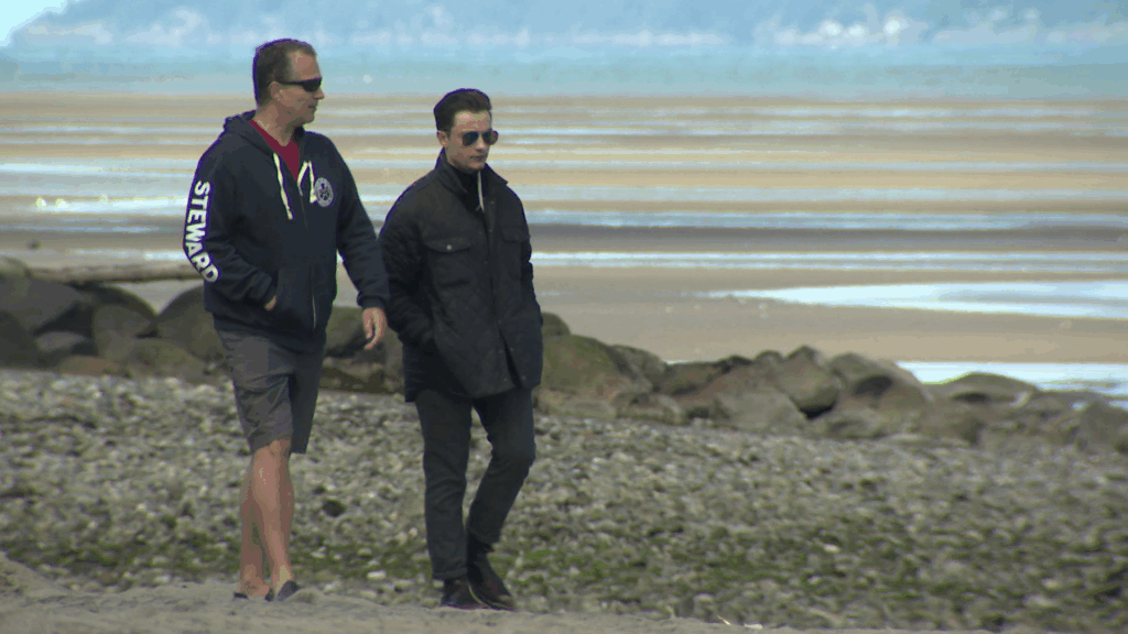 Lifeguard Craig Amundson speaks with CityNews reporter Kurt Black. 