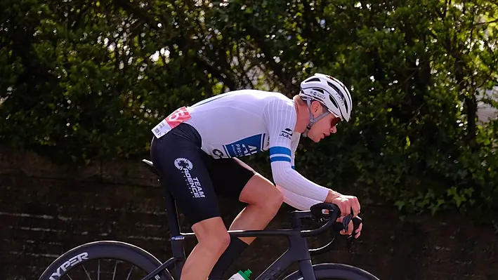 Walls (18) takes another senior win after all-out attacking at Mondello