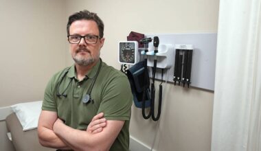 Clinic’s doctors may no longer be able to do hospital work