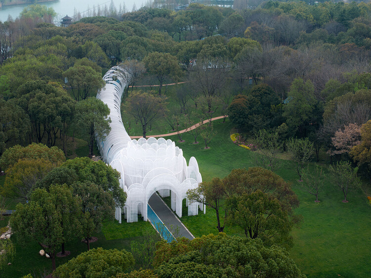 What Textiles and Translucency Bring to Public Space: 5 Lightweight Interventions - Image 13 of 20