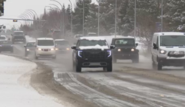 Edmonton gets another spring snowfall — but there are benefits - Edmonton