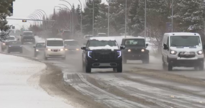 Edmonton gets another spring snowfall — but there are benefits - Edmonton