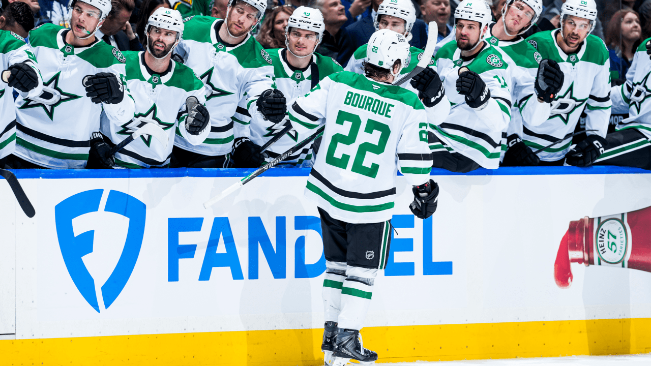 Bourque scores 1st hat trick, Stars rally past Maple Leafs with 3 goals in 3rd