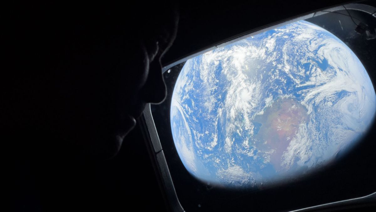 Did NASA Just Settle The Android Vs iPhone Debate? Uses This Phone To Capture Earth Images From Space in Historic First