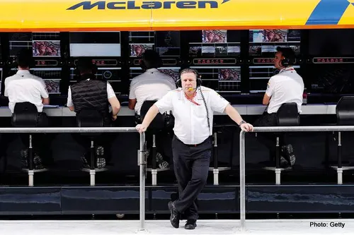 zak brown mclaren pit wall 2022