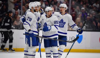 Apr 4, 2026; Los Angeles, California, USA; Toronto Maple Leafs celebrate the goal scored by left wing Nicholas Robertson (89) against the Los Angeles Kings during the third period at Crypto.com Arena. Mandatory Credit: Gary A. Vasquez-Imagn Images