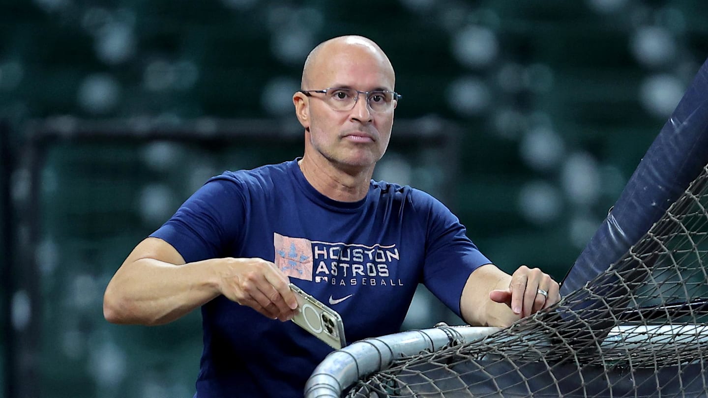 New Manager Emerges After Alex Cora, Rob Thomson
