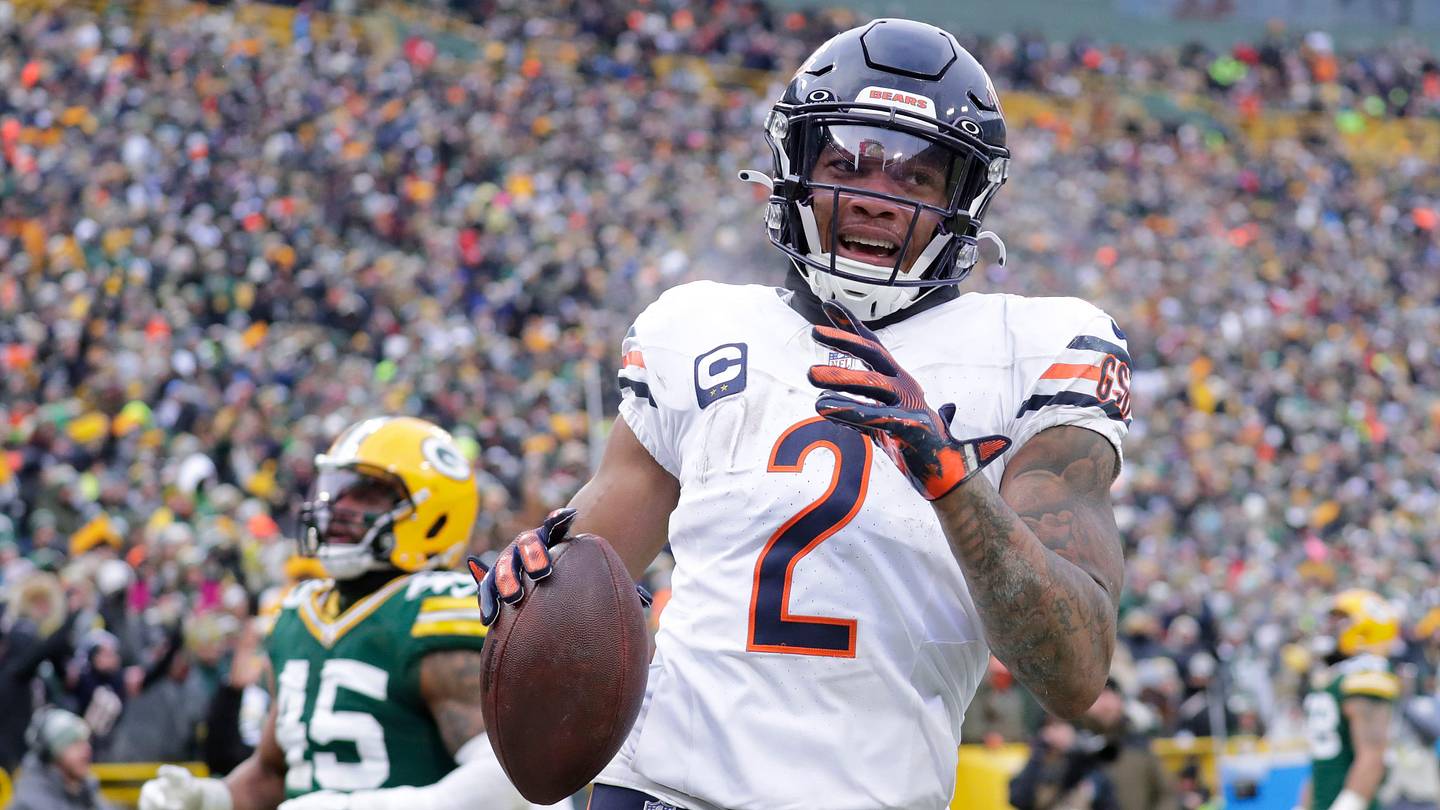 NFL Critic Slams Bills for Trade With Bears to Acquire WR DJ Moore