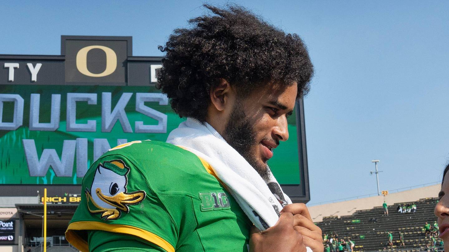 NFL Evaluation Gives Clear Assessment of Dante Moore's Weaknesses
