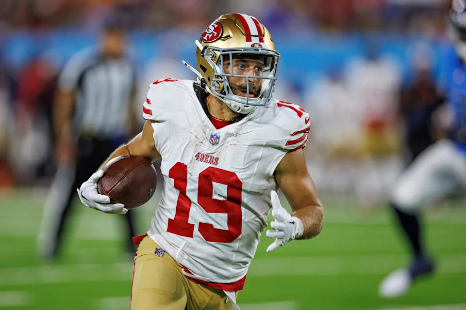 NASHVILLE, TENNESSEE - AUGUST 10: Trent Taylor #19 of the San Francisco 49ers runs the ball during the second half of the first preseason game against the Tennessee Titans at Nissan Stadium on August 10, 2024 in Nashville, Tennessee. The Titans defeated the 49ers 17-13. (Photo by Wesley Hitt/Getty Images)