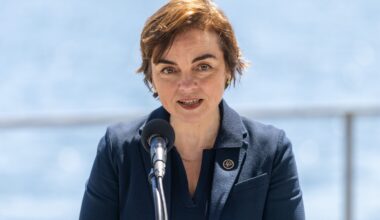 Quebec Premier Christine Fréchette behind a podium.