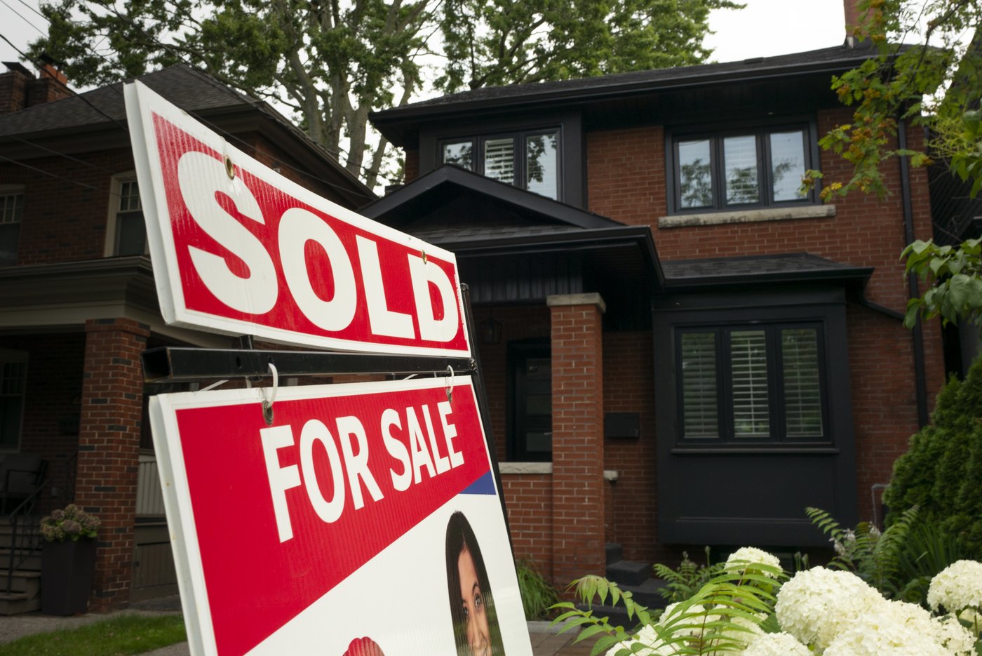 Greater Toronto home sales rise 7% in April as lower prices jolt spring market: board