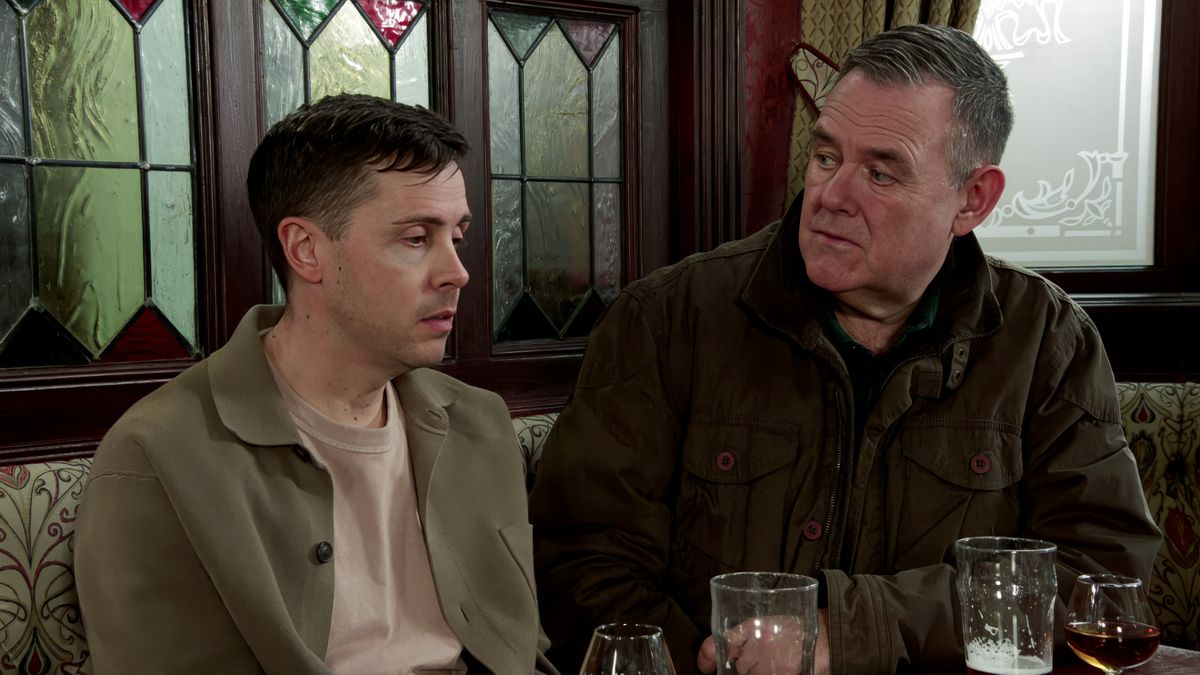 This week, Todd is in the Rovers when he casts a dagger at Kit and Lisa