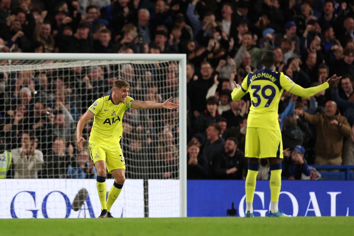 Micky van de Ven shouts at Randal Kolo Muani during Tottenham's defeat to Chelsea