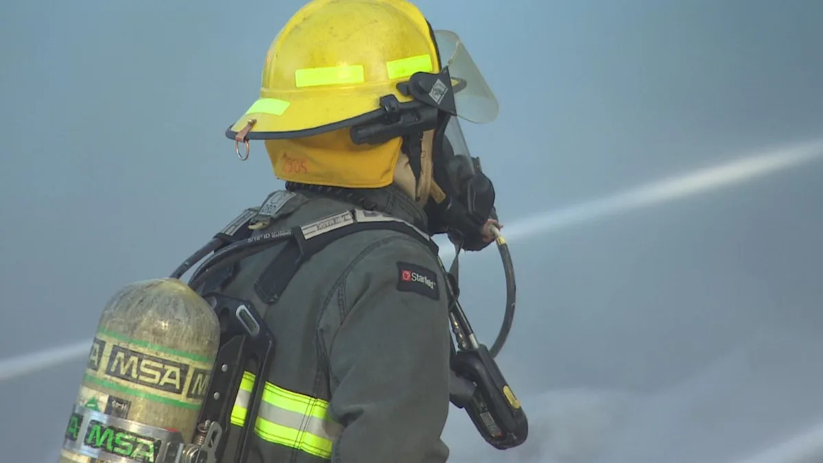 Winnipeg firefighters respond to 7 fires in just over 24 hours, city says