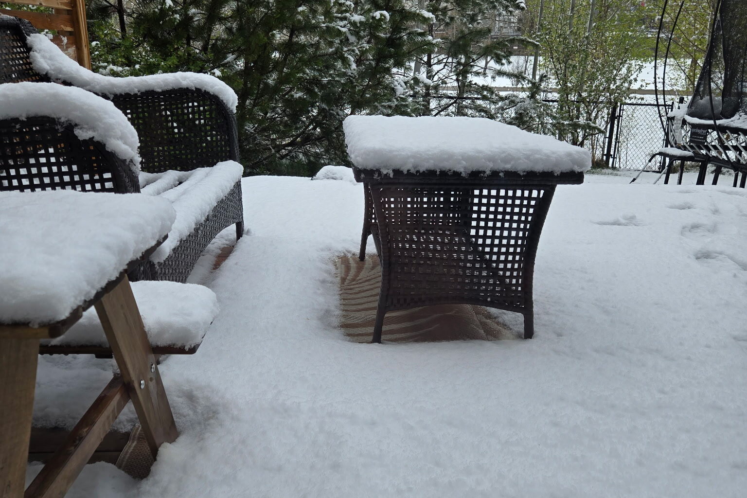 Parts of Calgary hit with May-long snowstorm