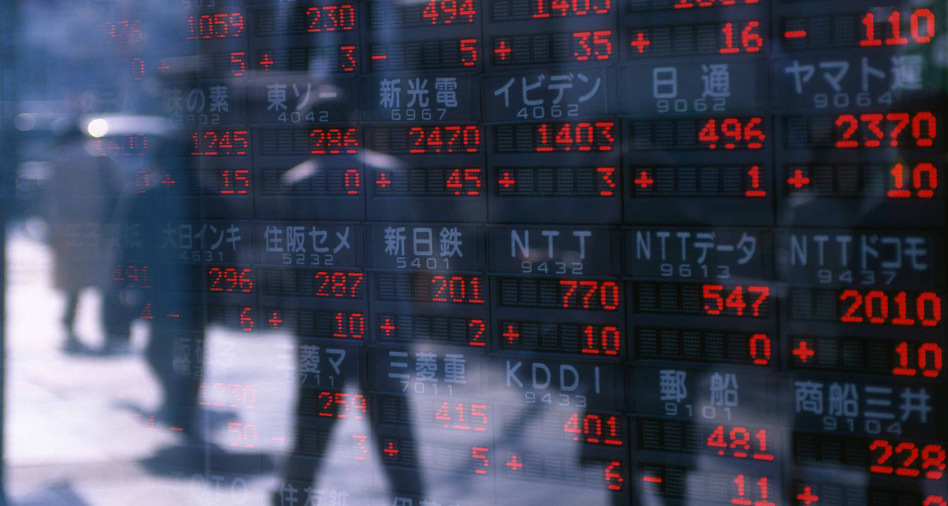 Central banks risk recession from rate hikes on oil shock: strategist