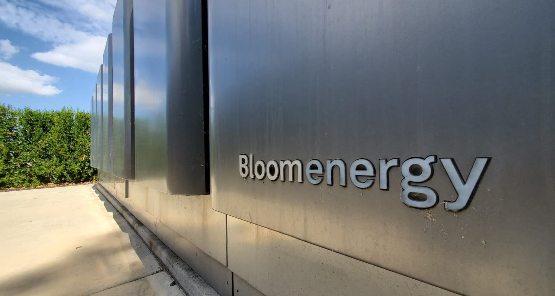 Bloom Energy rises 2% after partnership with European AI cloud firm