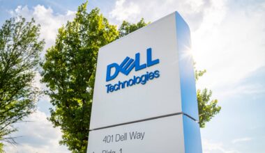 Stocks making the biggest moves after hours: DELL, AEO, GAP