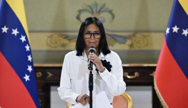 Venezuela embarks on $150 billion restructuring of sovereign, oil debt