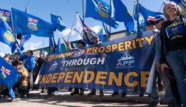 Alberta: Oil-rich province to vote on whether to separate from Canada