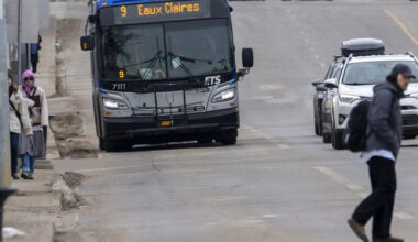 'Desperately needed': Edmonton looks at spending big bucks on replacing buses